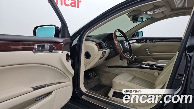 Volkswagen Phaeton 2011 — photo 10
