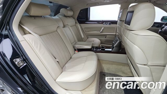 Volkswagen Phaeton 2011 — photo 11
