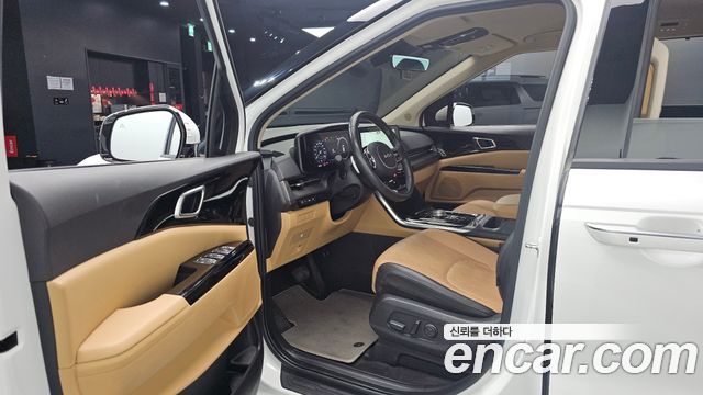 Kia Canival 2023 — photo 13