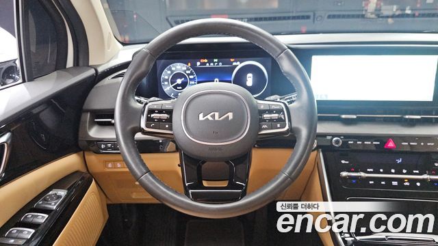 Kia Canival 2023 — photo 19