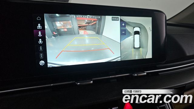 Kia Canival 2023 — photo 20