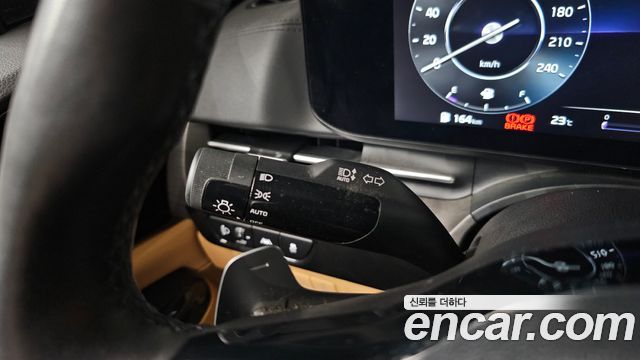 Kia Canival 2023 — photo 35