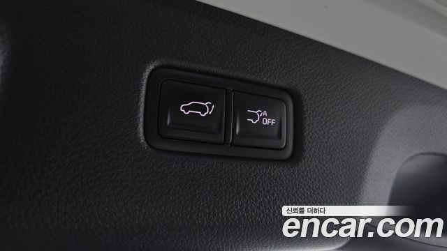 Kia Canival 2023 — photo 38
