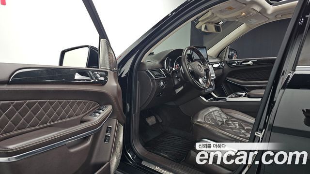 Mercedes-Benz GLS-Class 2017 — photo 10