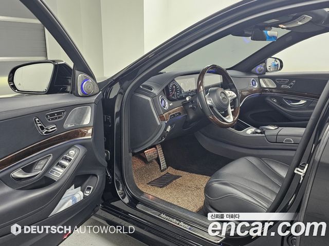 Mercedes-Benz S-Class 2018 — photo 11