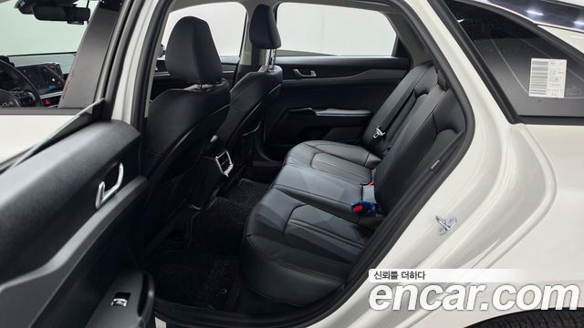 Kia K5 2026 — photo 17