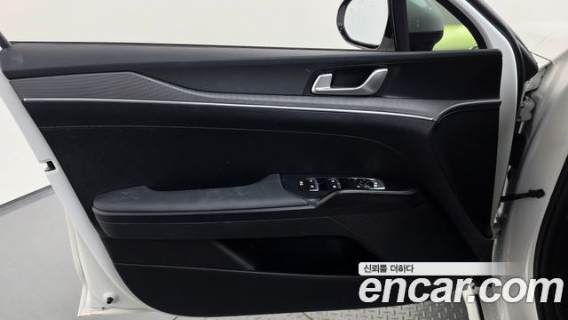 Kia K5 2026 — photo 14