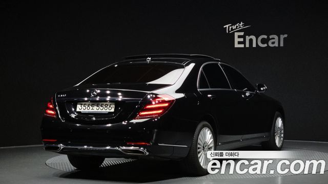 Mercedes-Benz S-Class 2020 — photo 2