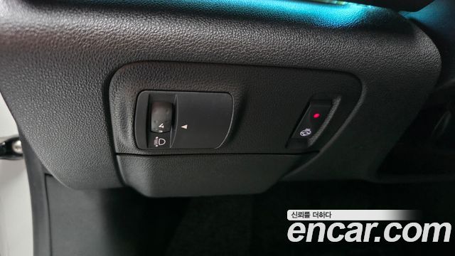 Renault Korea SM6 2022 — photo 24