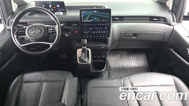 Hyundai Staria 2022 — photo 10