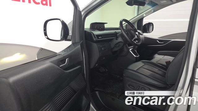 Hyundai Staria 2022 — photo 13