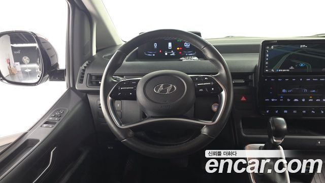 Hyundai Staria 2022 — photo 18