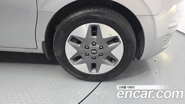 Hyundai Staria 2022 — photo 7