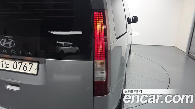 Hyundai Staria 2022 — photo 9