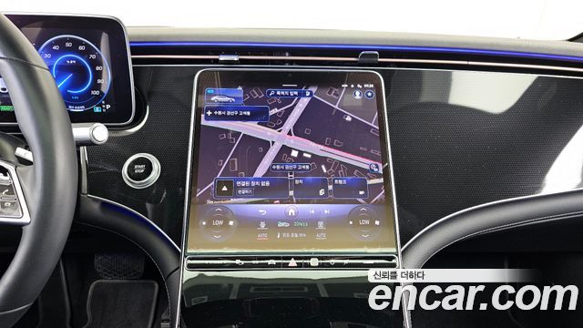 Mercedes-Benz EQS 2023 — photo 20