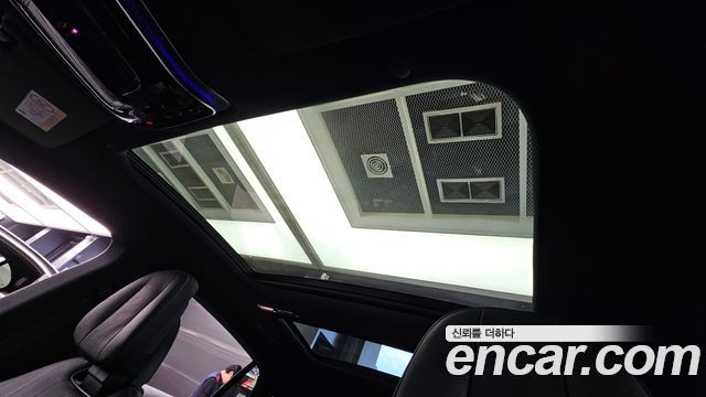 Mercedes-Benz EQS 2023 — photo 24