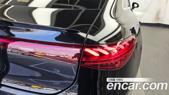 Mercedes-Benz EQS 2023 — photo 9