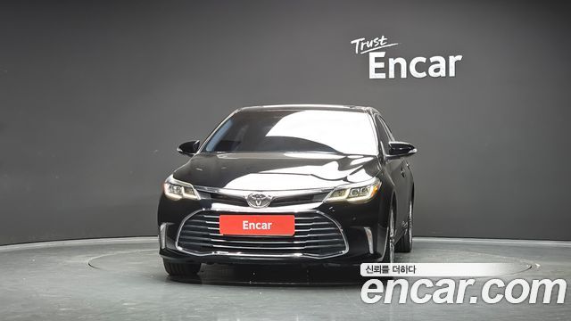 Toyota Avalon 2017 — photo 3