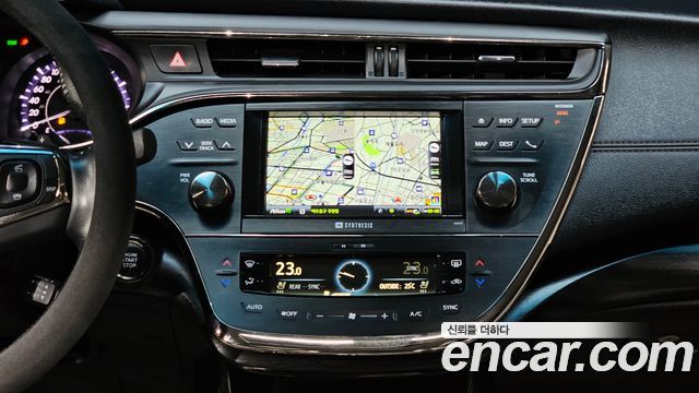 Toyota Avalon 2017 — photo 14