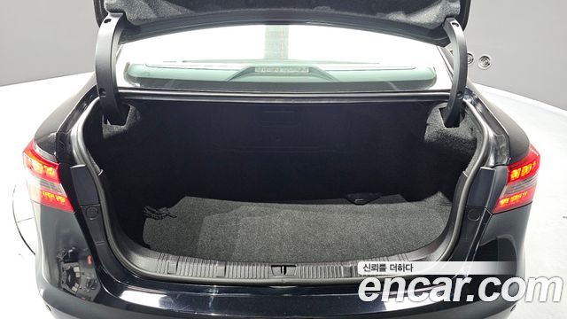 Toyota Avalon 2017 — photo 20