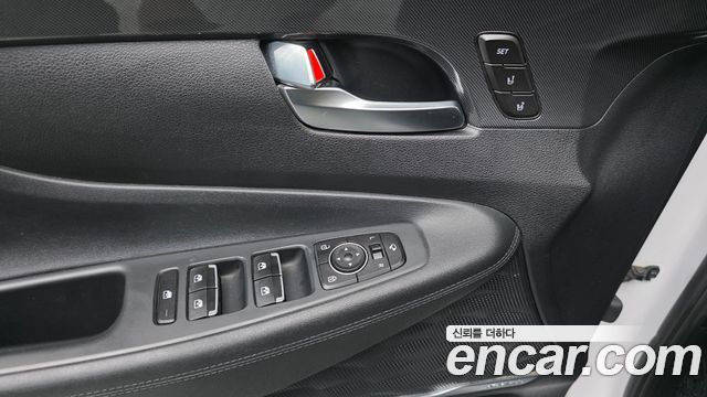 Hyundai Santafe 2021 — photo 17