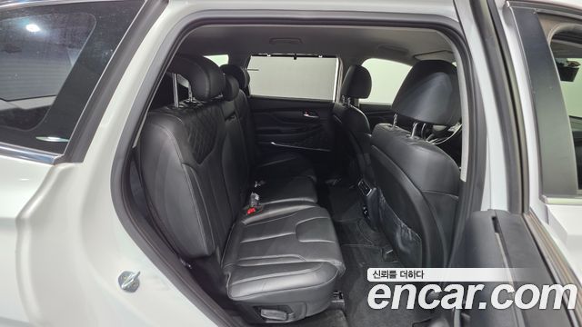 Hyundai Santafe 2021 — photo 24