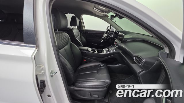 Hyundai Santafe 2021 — photo 16