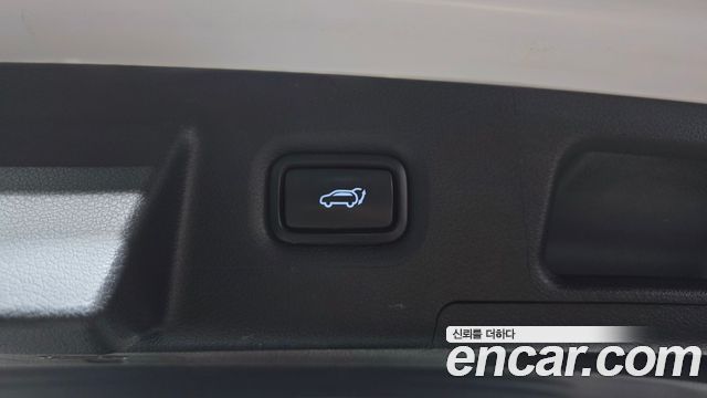 Hyundai Santafe 2021 — photo 27