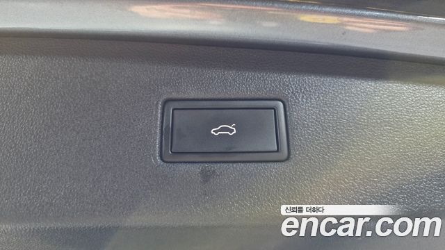 Volkswagen Tiguan 2022 — photo 23