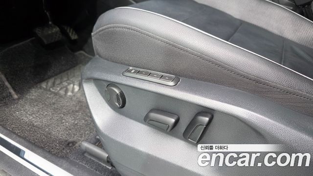 Volkswagen Tiguan 2022 — photo 31