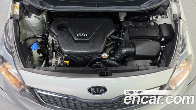 Kia pride 2012 — photo 6