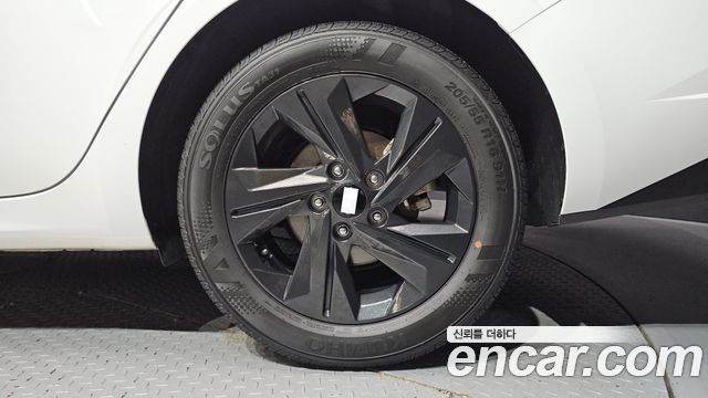 Hyundai AVANTE 2023 — photo 7