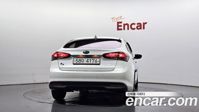 Kia K3 2018 — photo 4