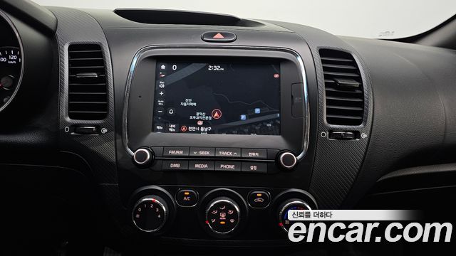 Kia K3 2018 — photo 17
