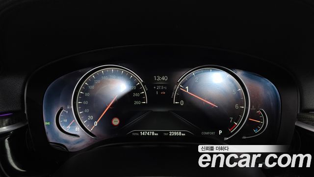 BMW 5-Series 2017 — photo 8