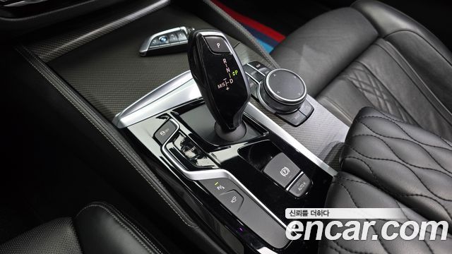 BMW 5-Series 2017 — photo 9