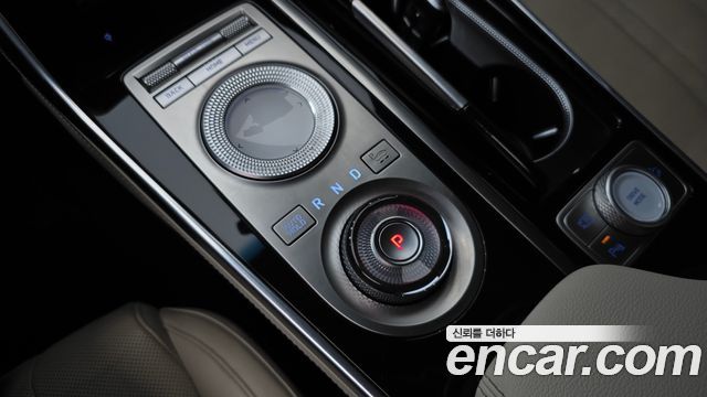 Genesis GV80 2020 — photo 9