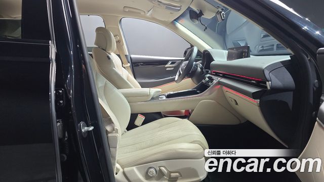 Genesis GV80 2020 — photo 12
