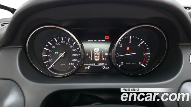 Land Rover Discovery Sport 2016 — photo 8