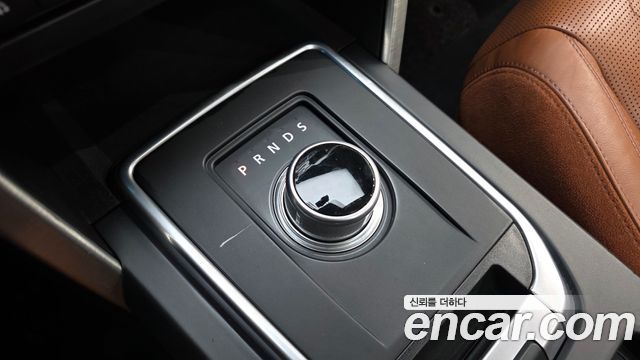 Land Rover Discovery Sport 2016 — photo 9