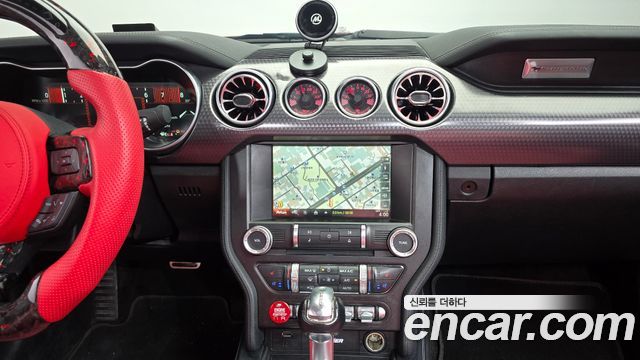 Ford Mustang 2018 — photo 12