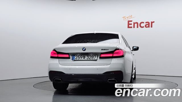 BMW 5-Series 2021 — photo 4