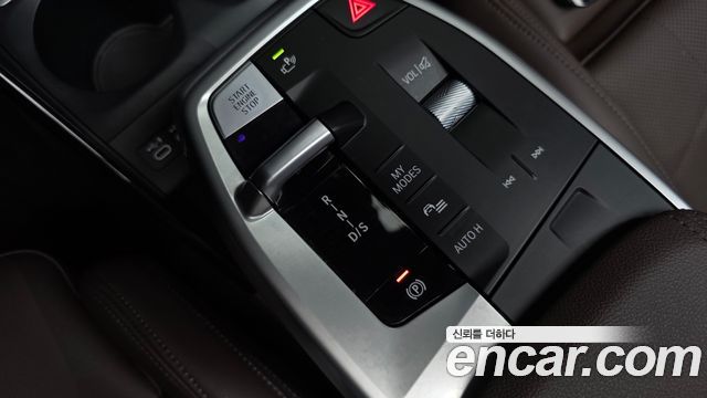 BMW 2-Series 2023 — photo 12
