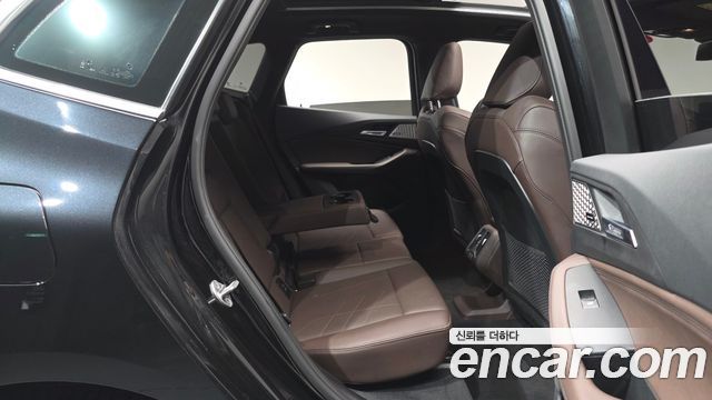 BMW 2-Series 2023 — photo 17