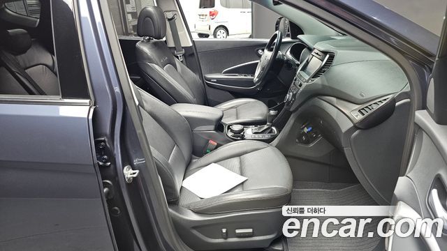 Hyundai Santafe 2016 — photo 10