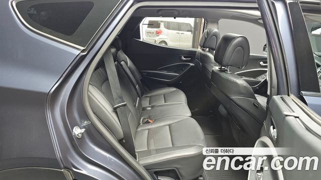 Hyundai Santafe 2016 — photo 11