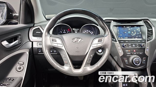Hyundai Santafe 2016 — photo 13