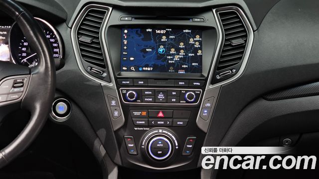 Hyundai Santafe 2016 — photo 14