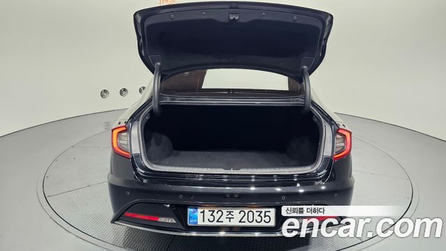 Hyundai Sonata 2022 — photo 26