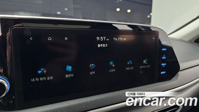 Hyundai Sonata 2022 — photo 35